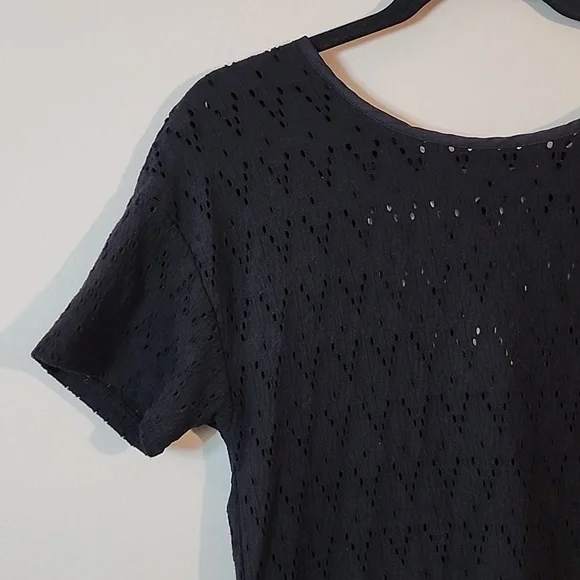 BLACK TAPE TOP - Picture 3 of 7